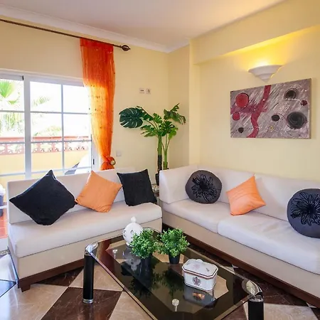 B47 - Walkway View * 拉哥斯