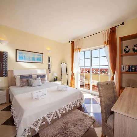 B47 - Walkway View Apartment *