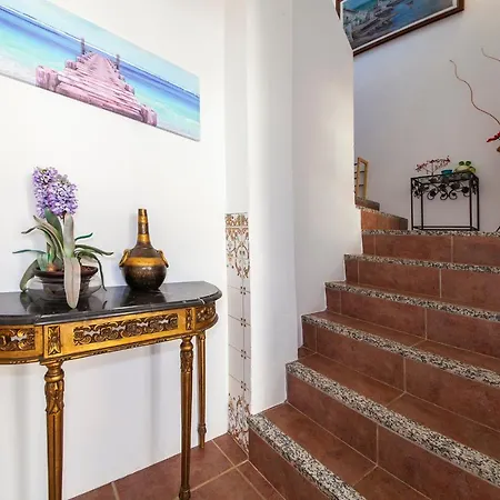 B47 - Walkway View 拉哥斯