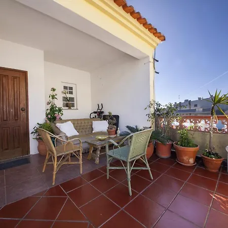 B47 - Walkway View Apartment *